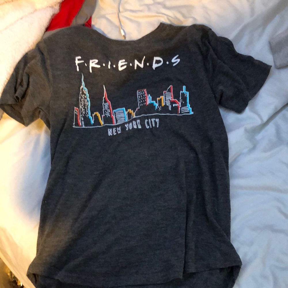 friends shirt short sleeve